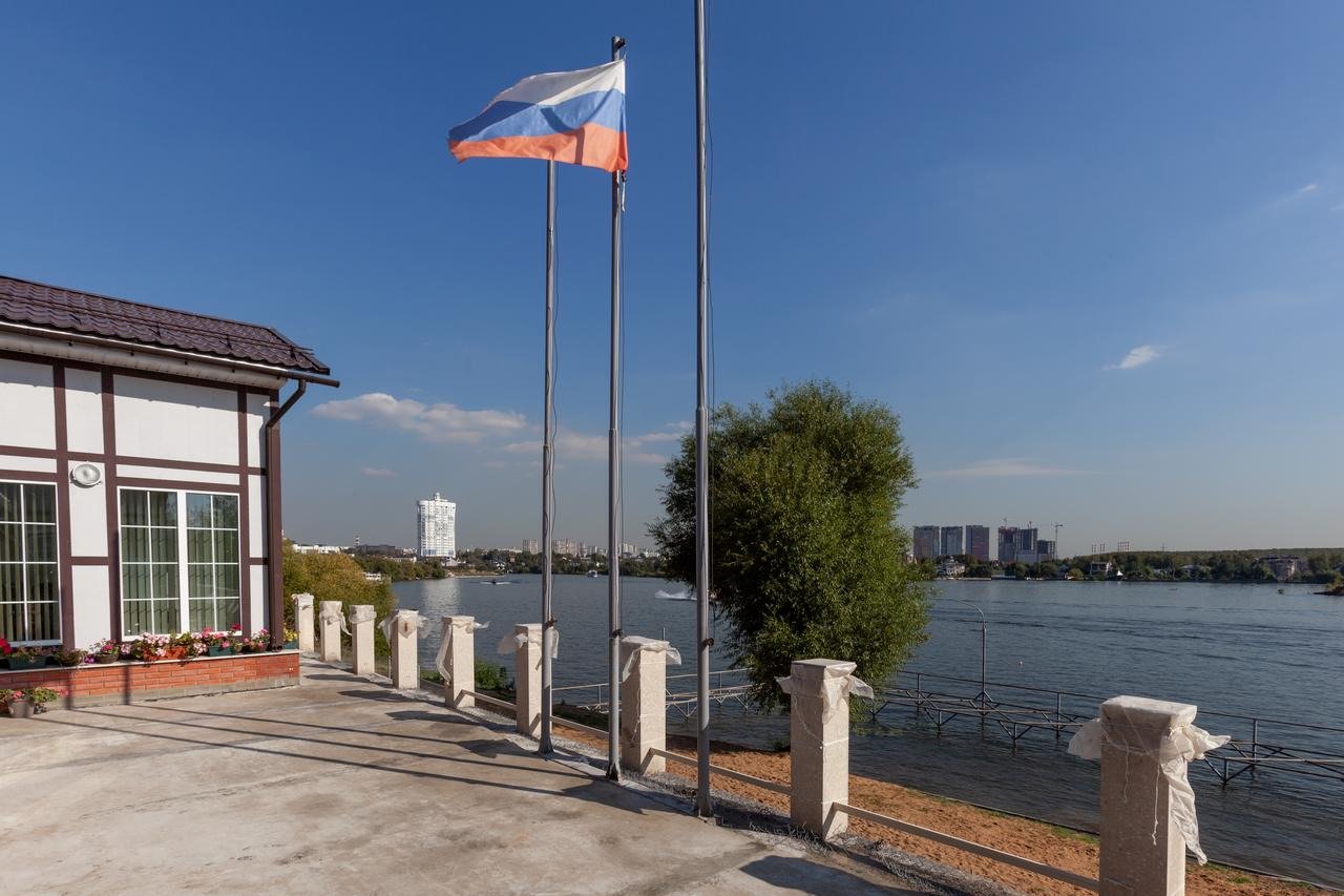 Apartment River Piers-官方