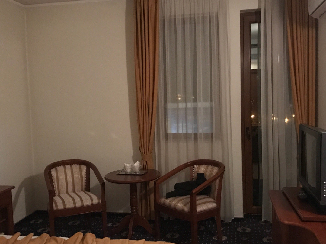 Sarmis Hotel