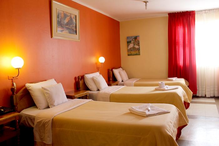Yañez Inn Hotel-官方