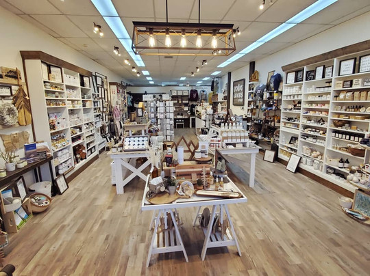 Faust旅游景点-Creative Goods & Co.