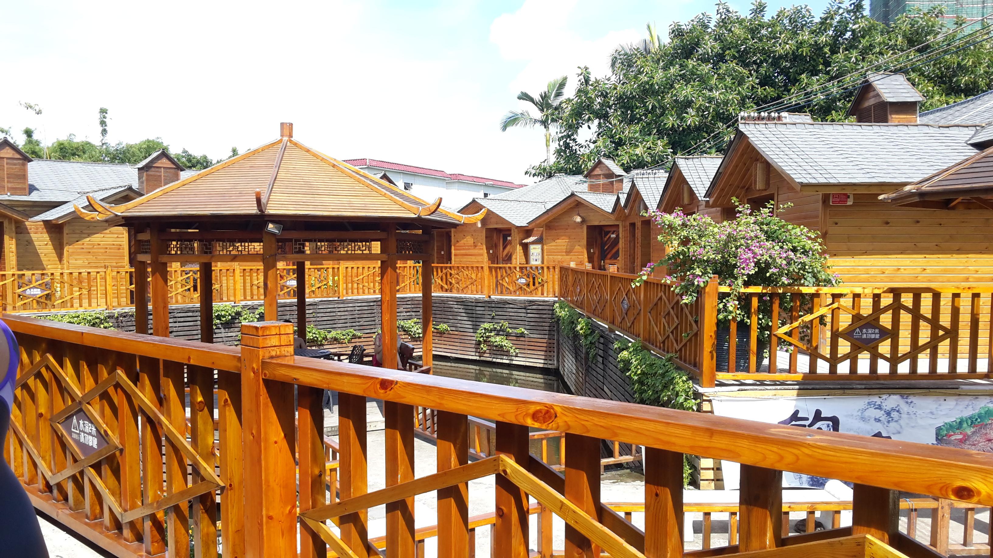 泉眼温泉旅游度假酒店-泳池