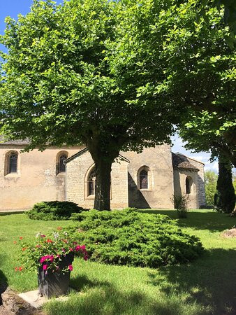 Eglise Saint-Symphorien-Vire必去景点