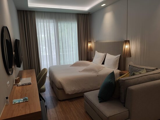 Akrotiri Beach Resort Hotel主图