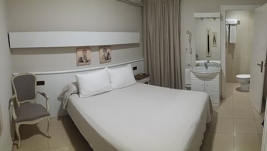 拉戈拉塔酒店主图