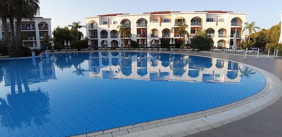 Toccacielo Hotel Village主图
