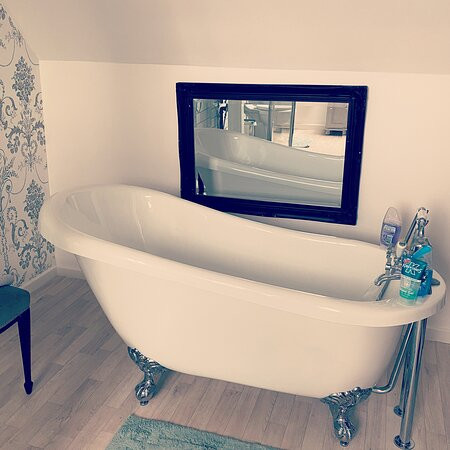 The Hidden House主图