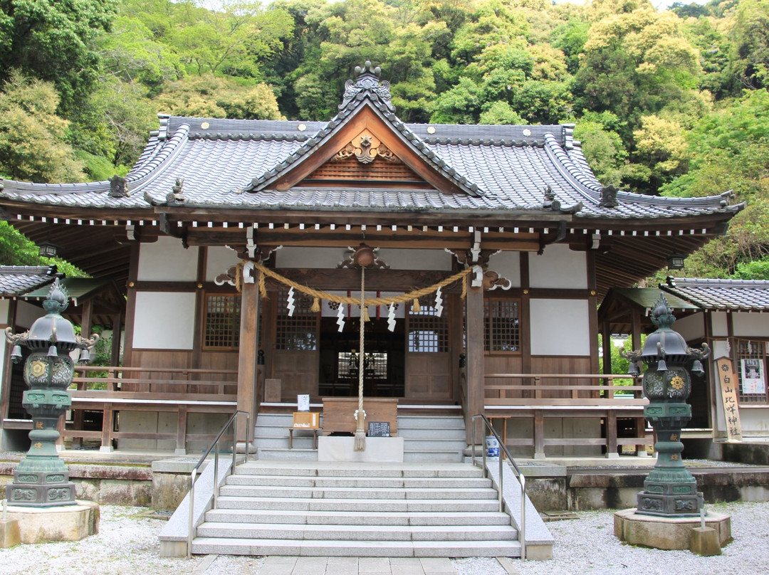 Shirayamahime Shrine景点图片