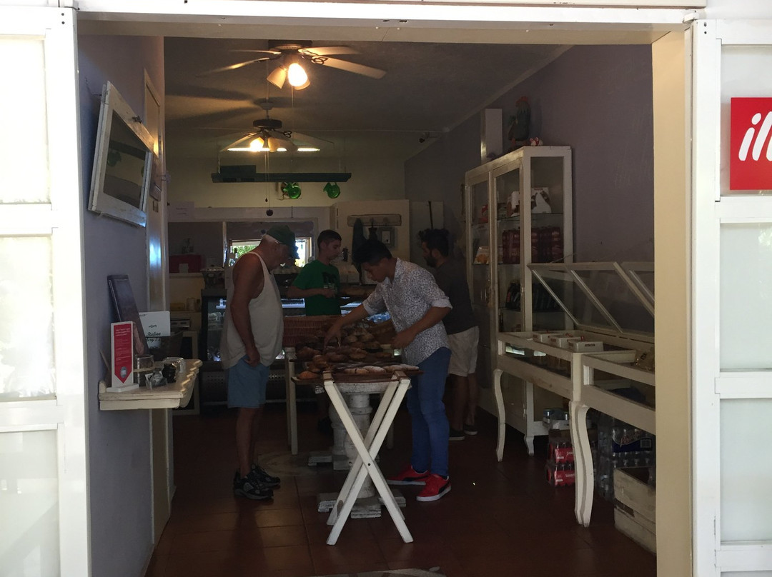 Italian Bakery & Deli