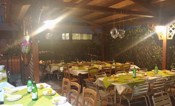 Strove餐馆和美食-Bocconbacco Bar