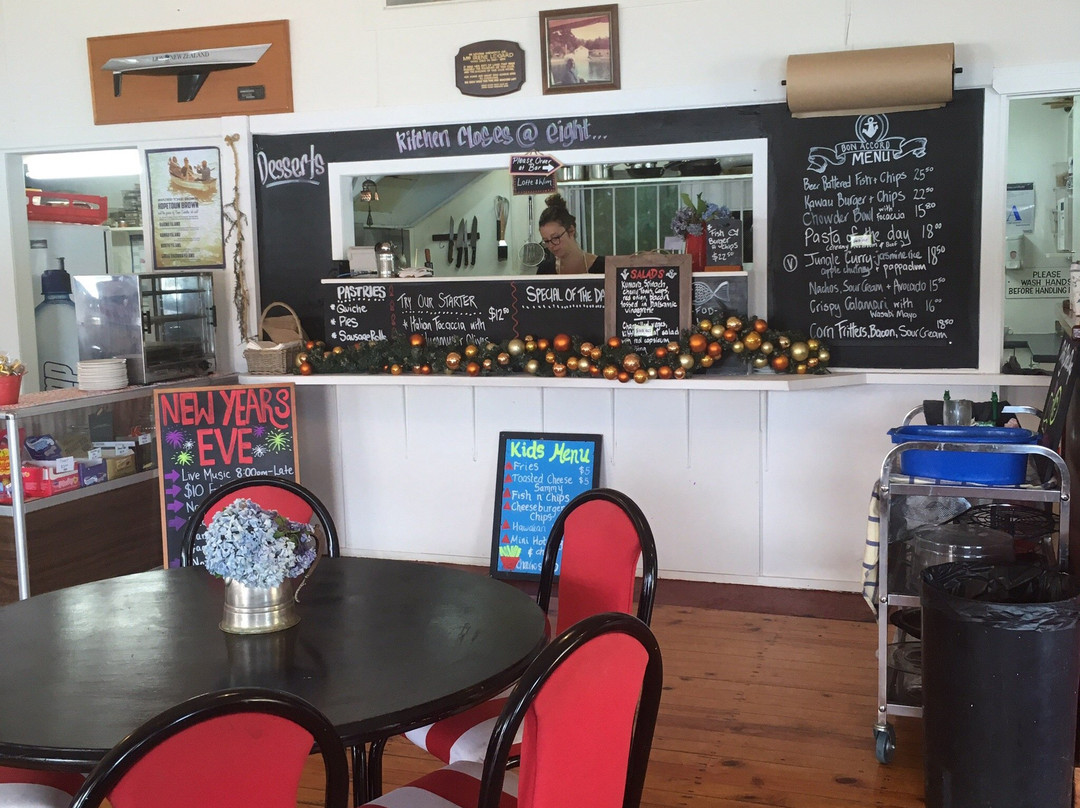 Kawau Island餐馆和美食-Bon Accord Bar & Bistro