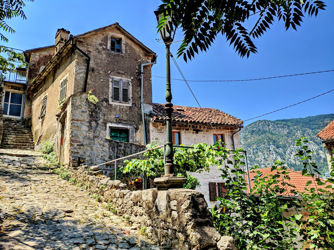Ladder of Kotor-Spiljari必去景点