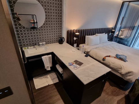 拉瓦尔斯酒店主图