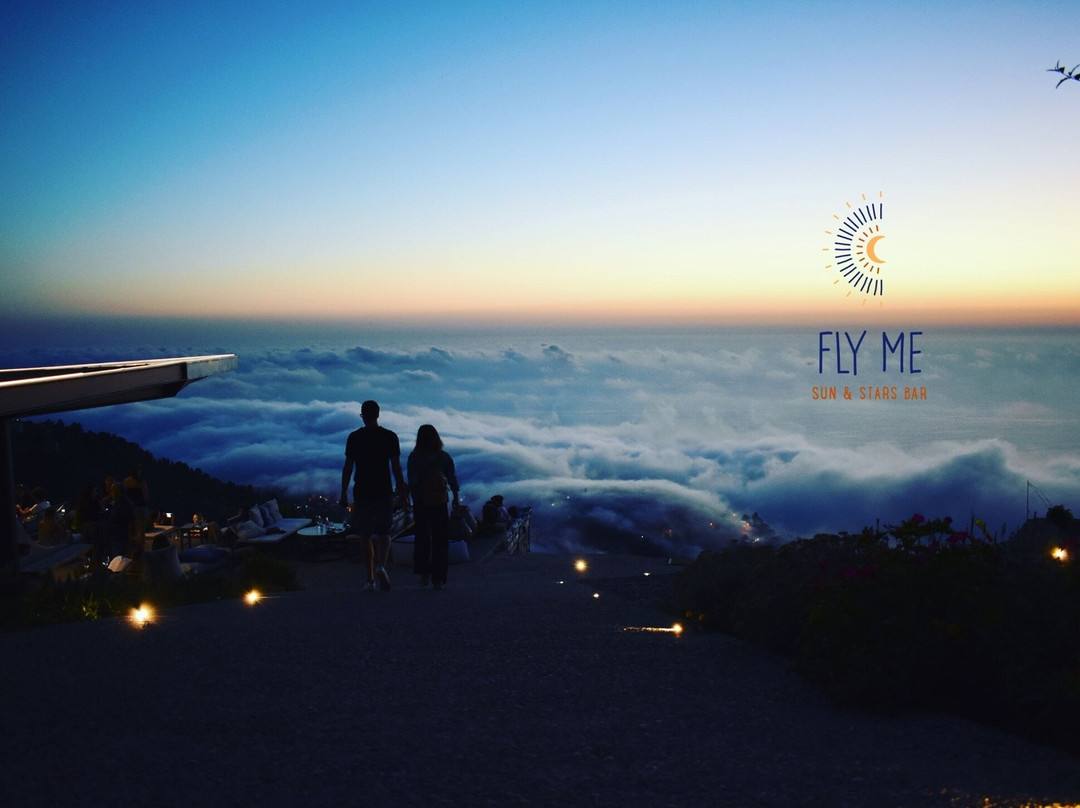 Fly Me Sun & Stars Bar