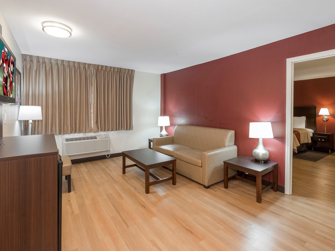 Red Roof PLUS Poughkeepsie主图