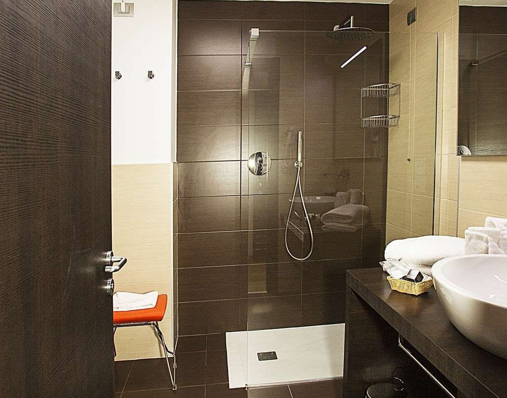 巴勒塔酒店主图