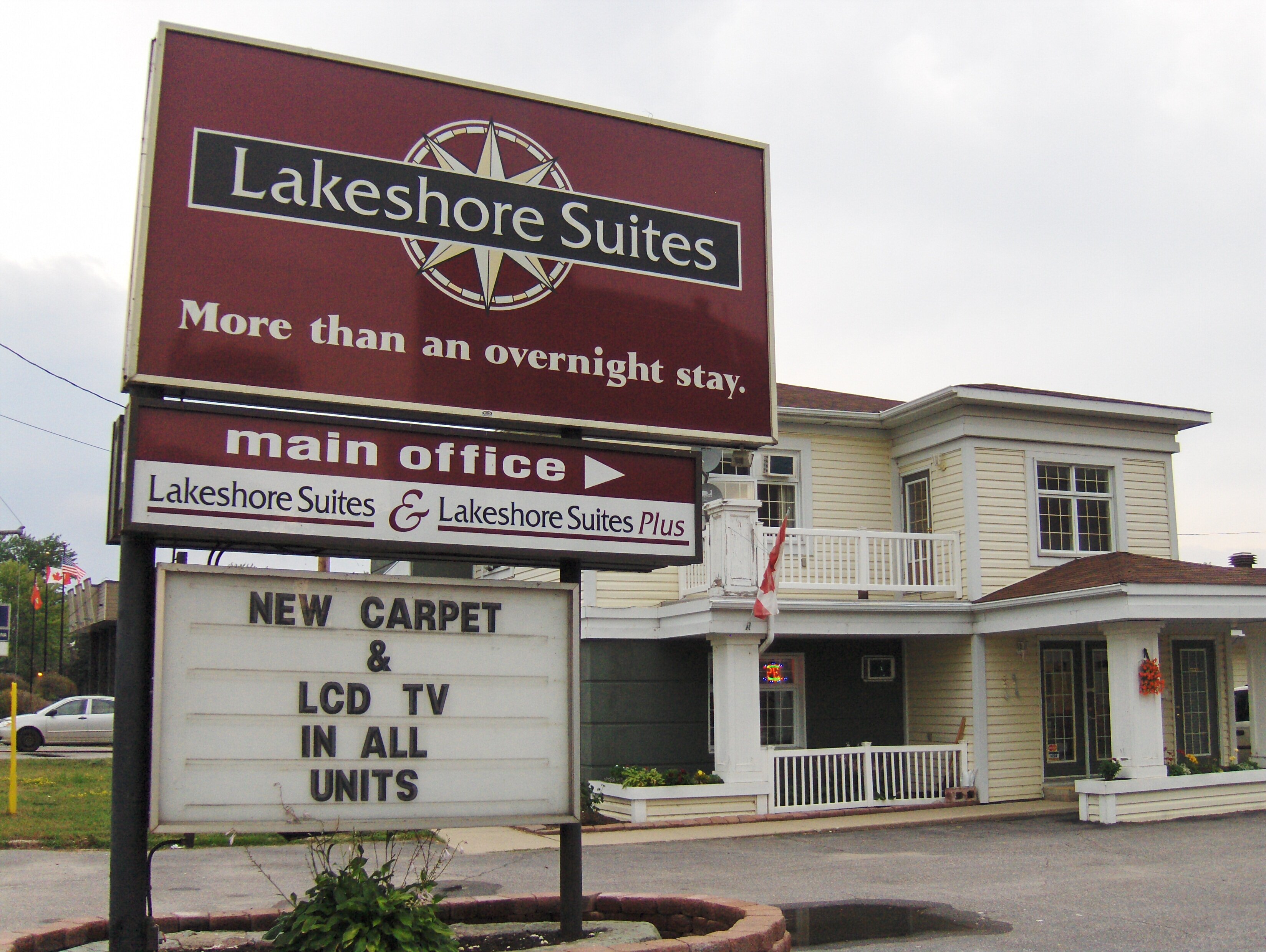 Lakeshore Suites-官方