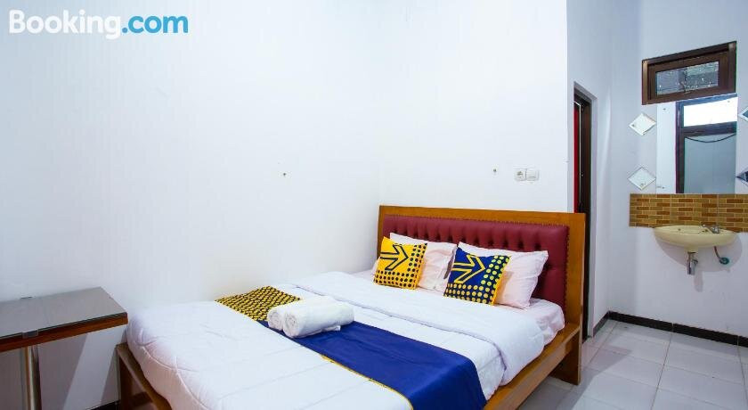 SPOT ON 2718 Backpacker's Homestay Jlegong