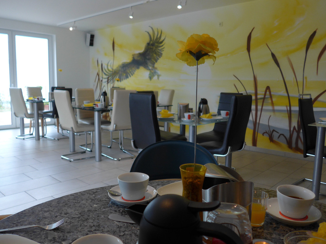 Hotel Am Müritzhafen Garni主图