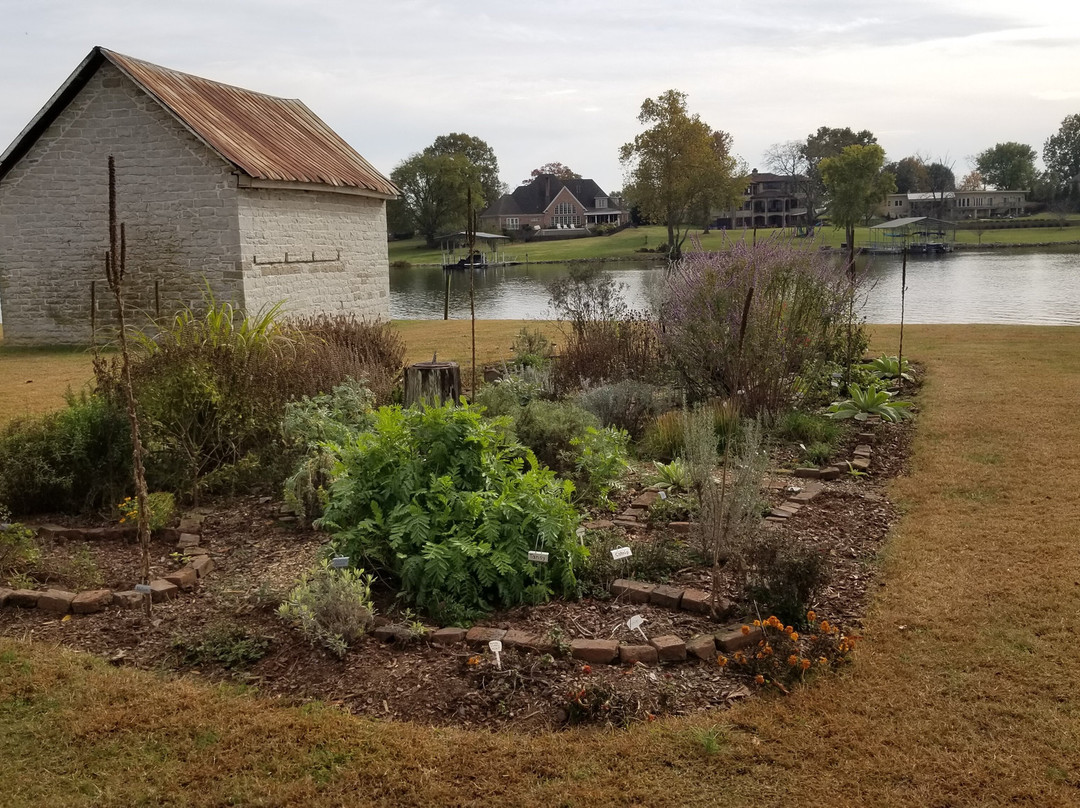 Historic Rock Castle-Hendersonville必去景点