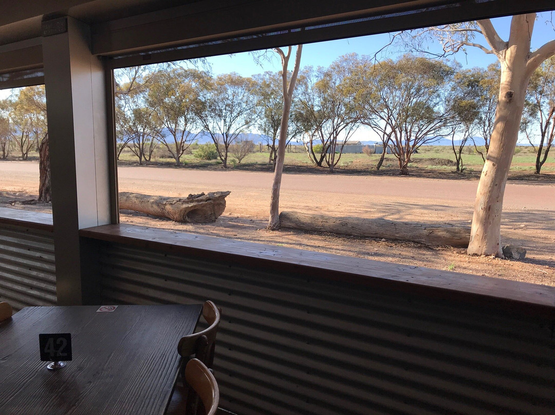 Prairie Hotel & Outback Lodge主图