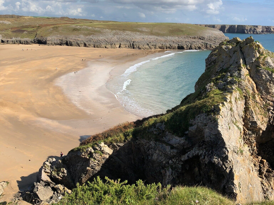 Broad Haven Beach景点图片