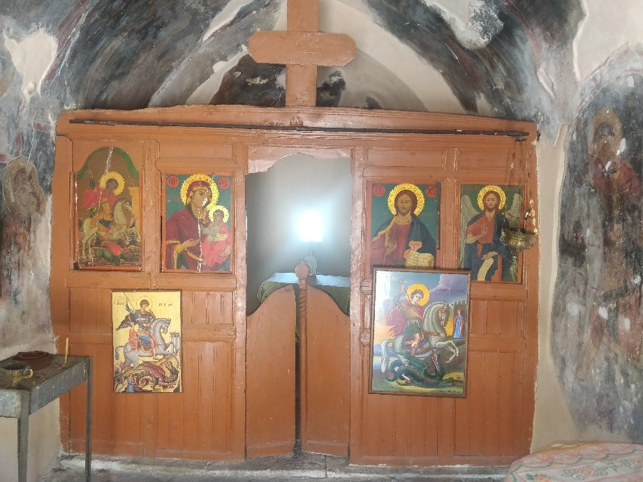 Agios Giorgios o Vardas-Apolakkia必去景点