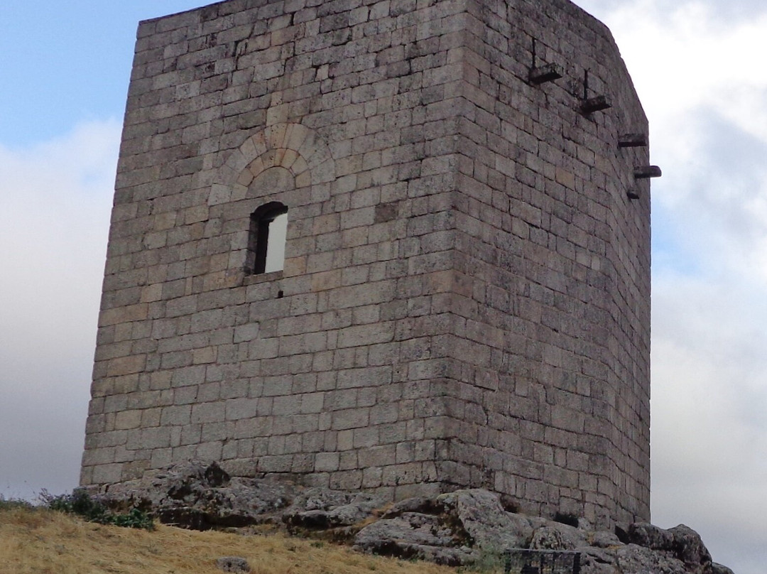 Castle of Guarda景点图片