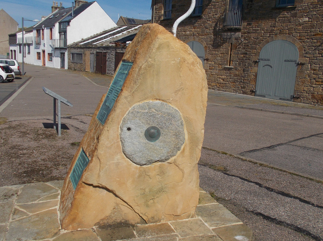 Shetland Bus Memorial-Burghead必去景点