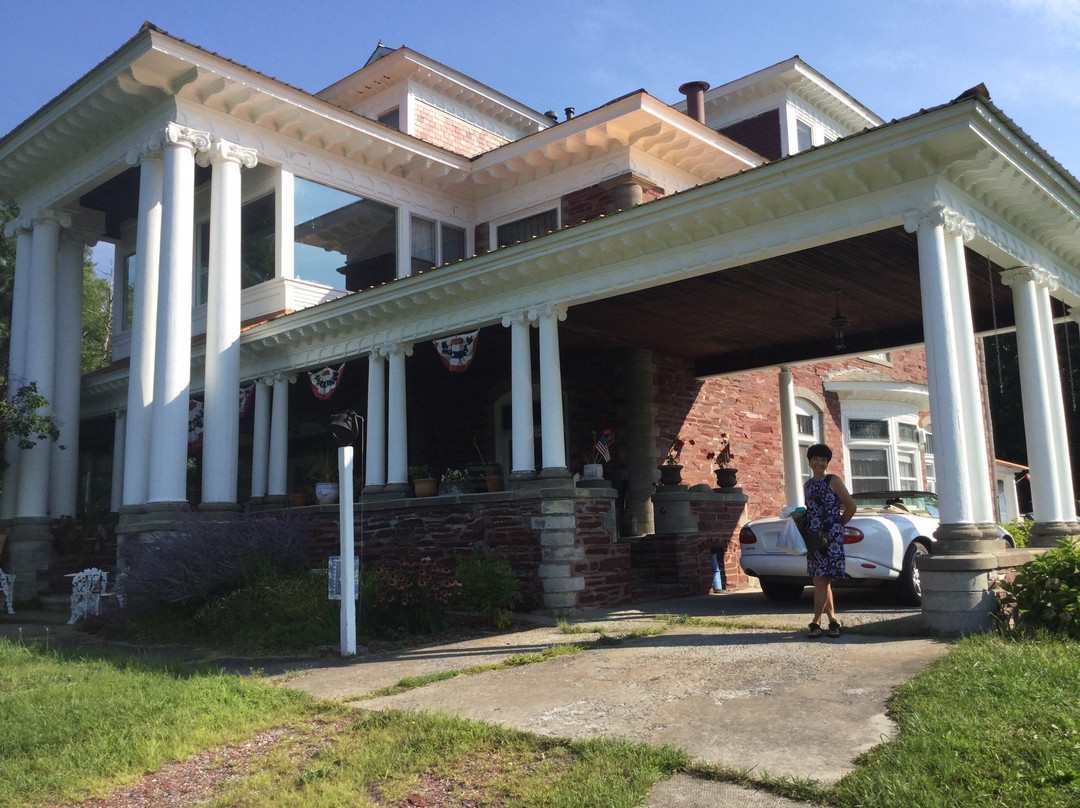 The Sheldon Mansion主图