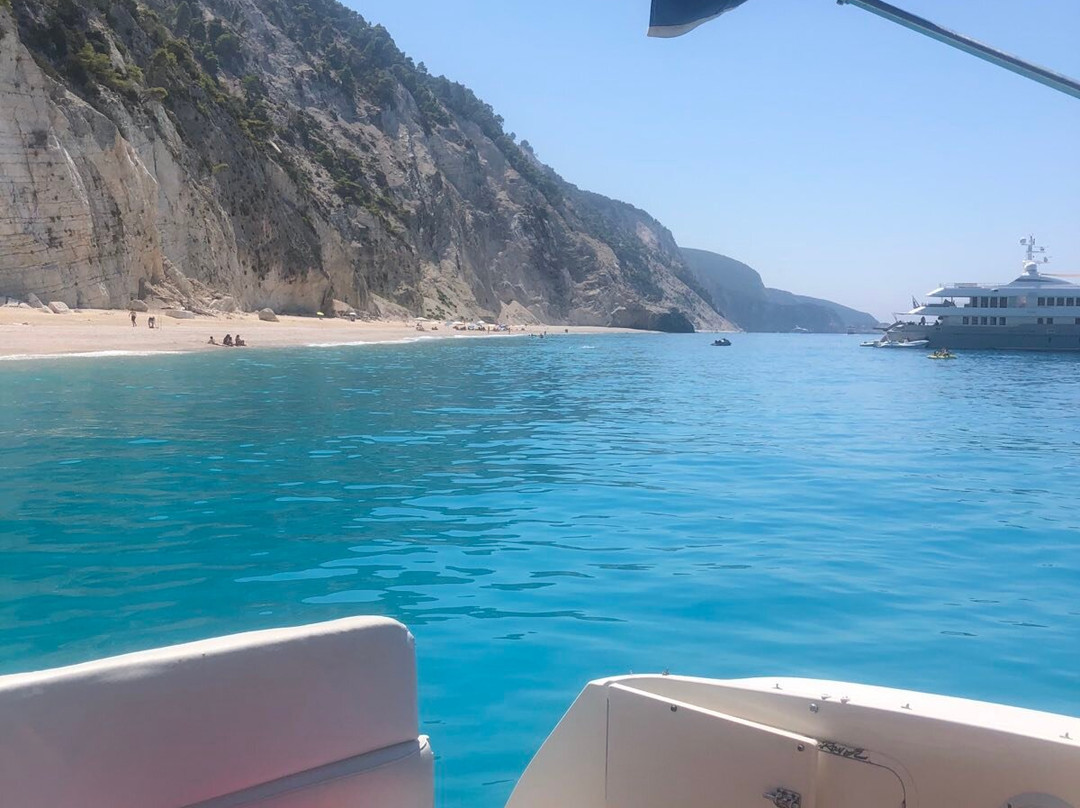 Escape Boat Cruises-Nikiana必去景点