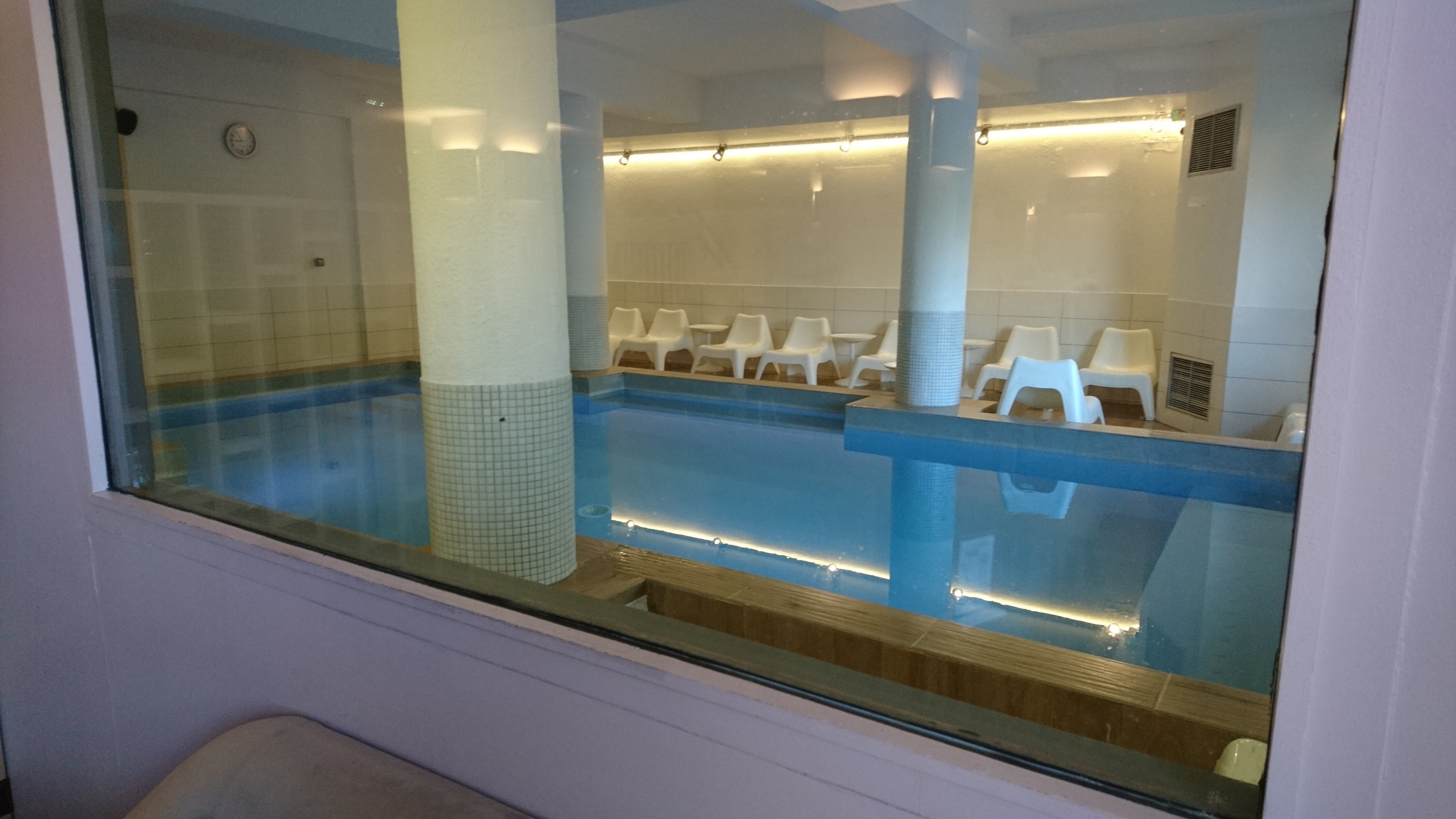 SOWELL Family Valfrejus-泳池