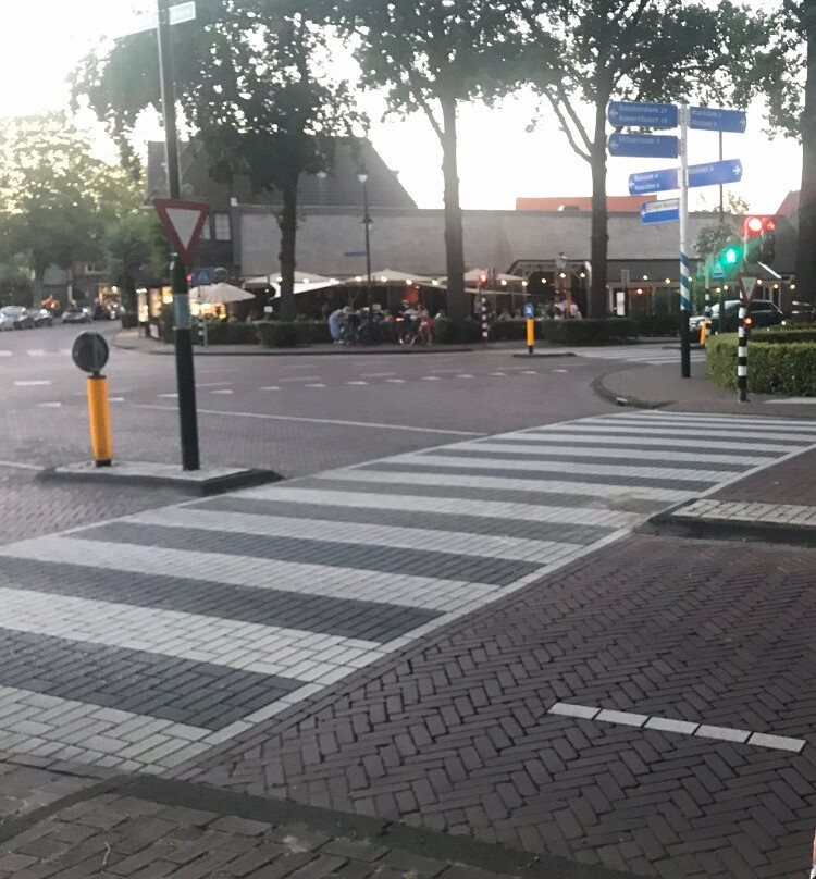 De Brink-Laren必去景点