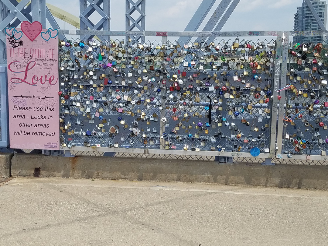 Purple People Bridge-Newport必去景点