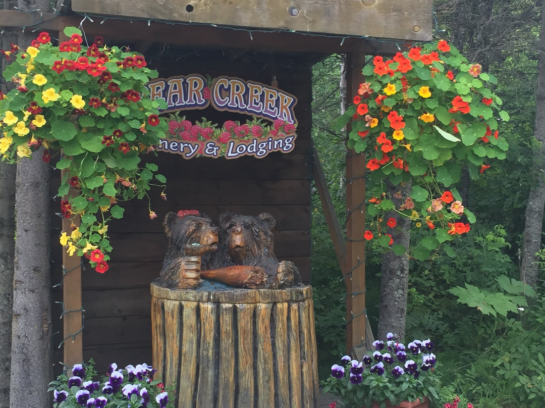 Bear Creek Winery and Lodging主图