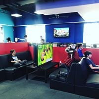 Nemesis Video Game Lounge-Pointe Claire必去景点