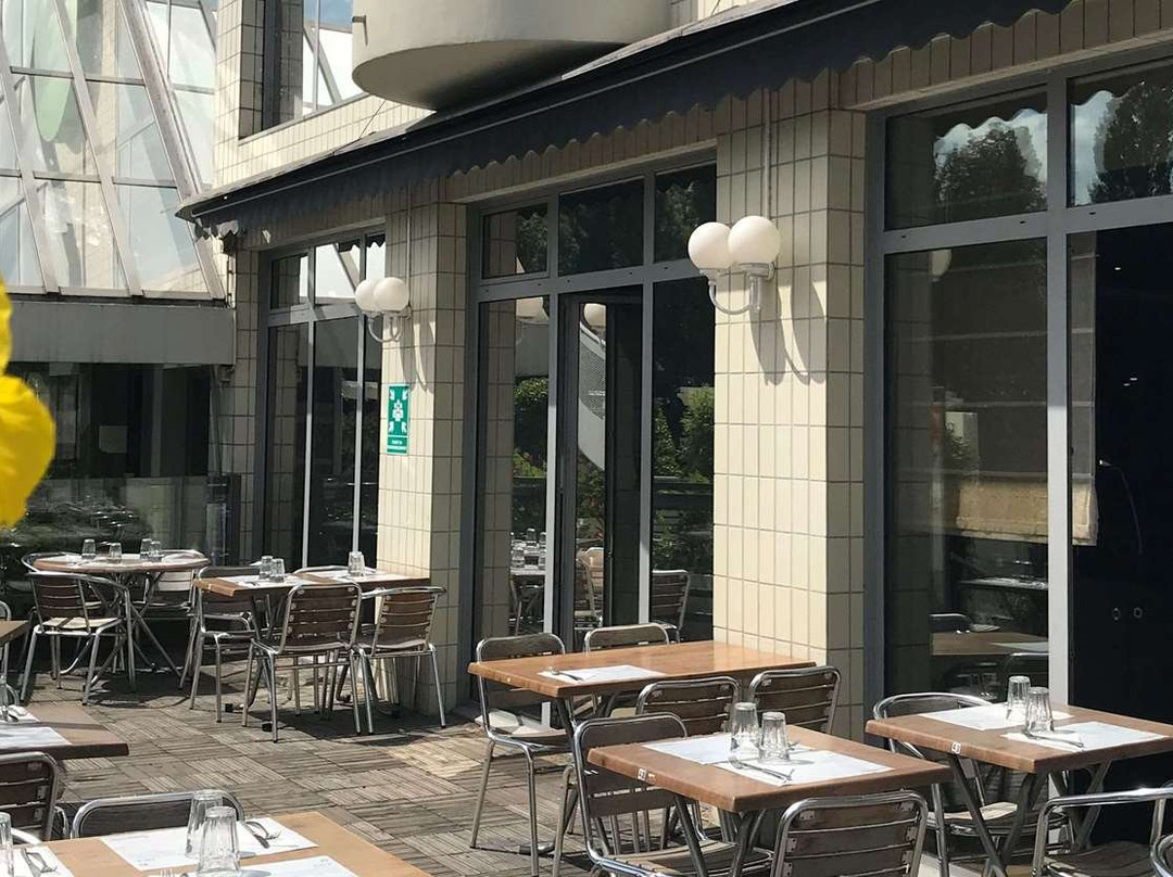 钟楼诺杰苏尔玛娜酒店主图