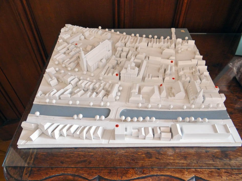 De Sint Laurenskerk van Weesp uit 1462-韦斯普必去景点