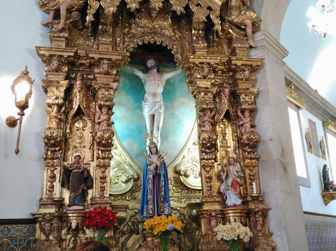 Igreja Paroquial de S. Goncalo- Mosteiro-Mosteiro必去景点