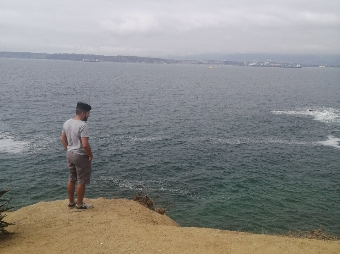 Playa de los Enamorados-Quintero必去景点