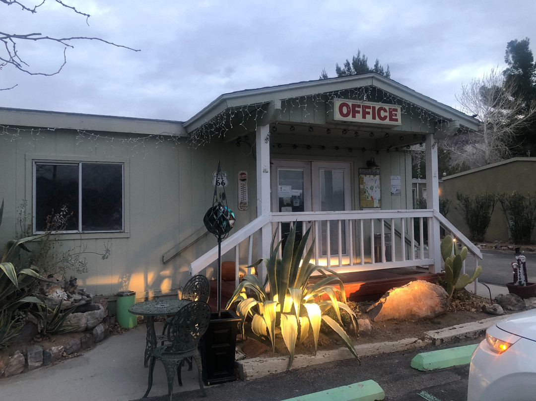 The Atomic Inn主图