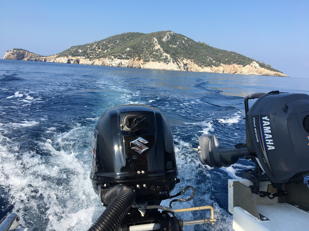 Blue Lagoon Rent a Boat-Vourvourou必去景点