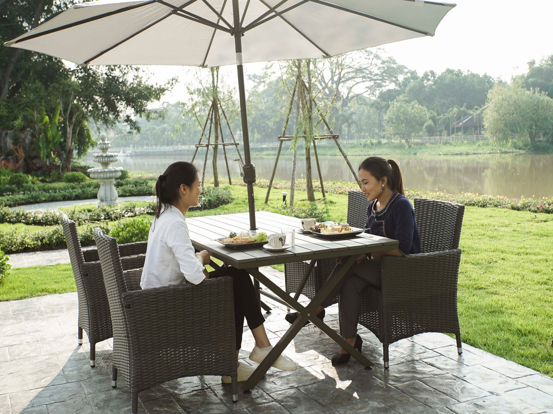 Nantra Chiangmai Riverfront Hotel主图