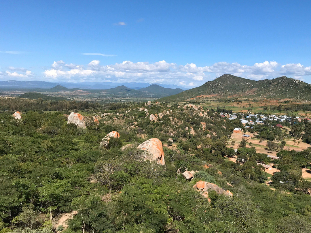 Ligereke Rock Paintings-Iringa必去景点