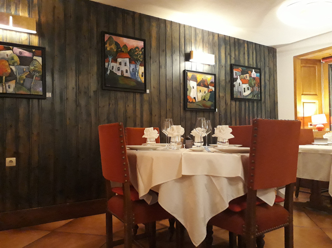 Le Coude Hotel / Restaurant主图