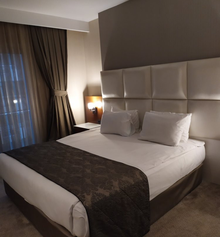 Riva Resatbey Luxry Hotel主图