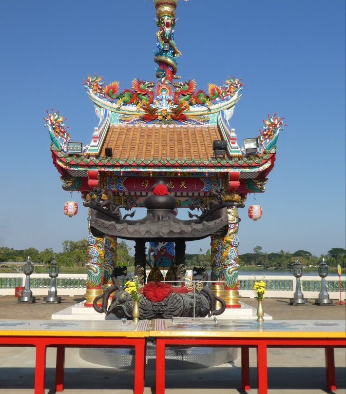 Sanjao Phuya Chinese Temple景点图片
