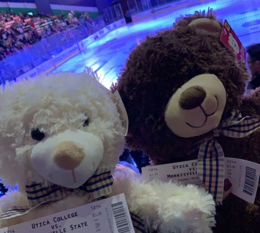 Adirondack Bank Center at the Utica Memorial Auditorium-Utica必去景点