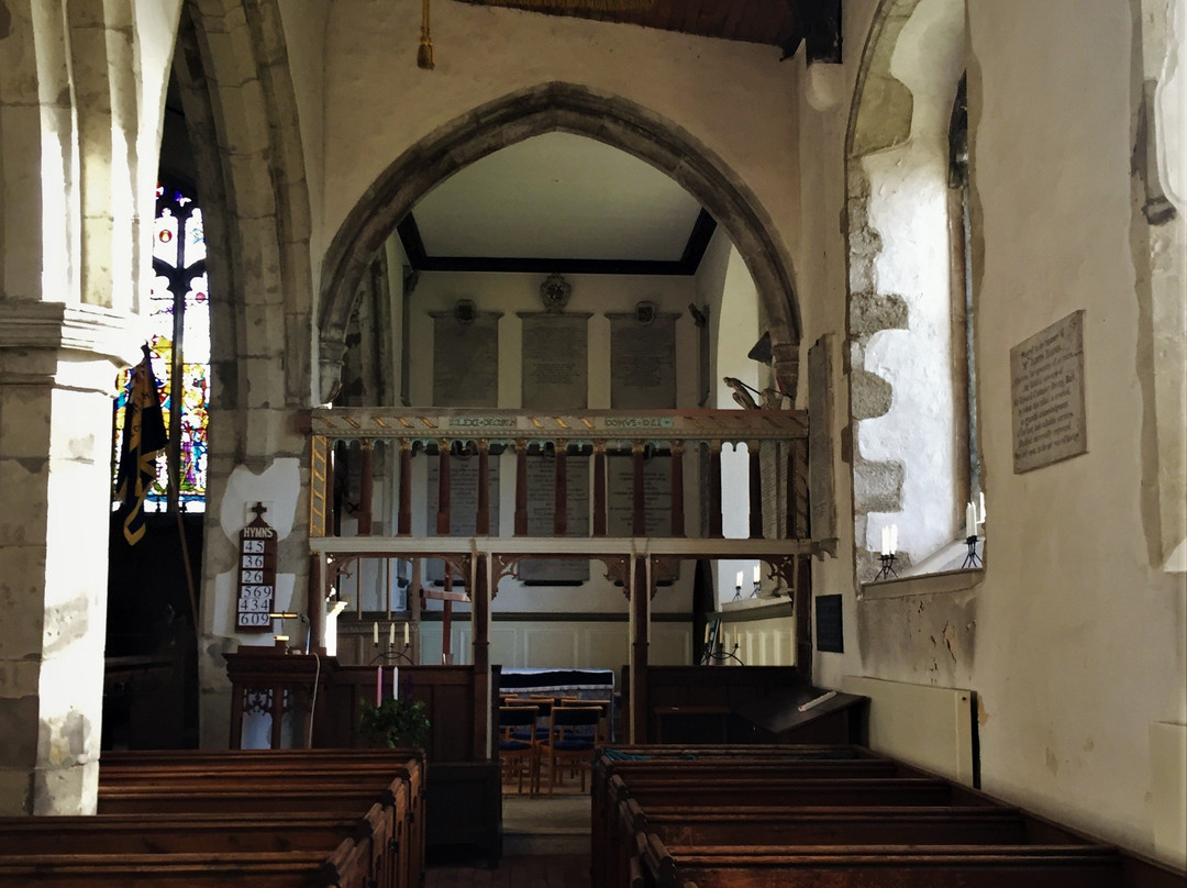 The Dering Chapel in Pluckley Church景点图片