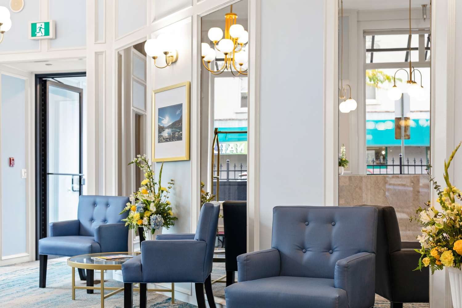 Crown Columbia Hotel, BW Premier Collection-官方