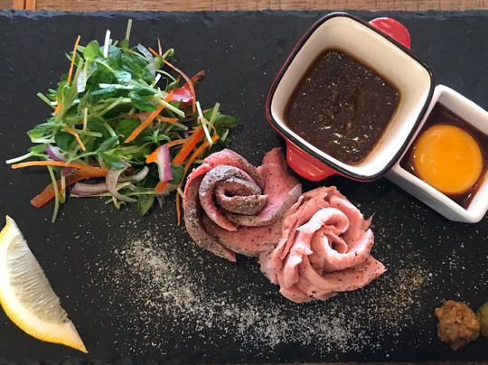 個室×肉バル　ニクワウチ